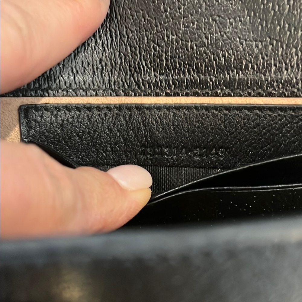 Gucci Black and Gold Crossbody Bag with Horsebit Detail - Picture 7 of 13